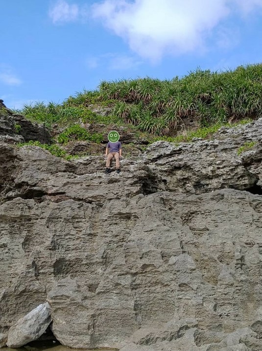 鹿児島_奄美_徳之島_ミヤトバル遺跡_岩
