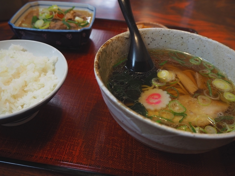 f:id:ashigehinba:20190213223400j:plain 王様ラーメンのもつ煮込みセット