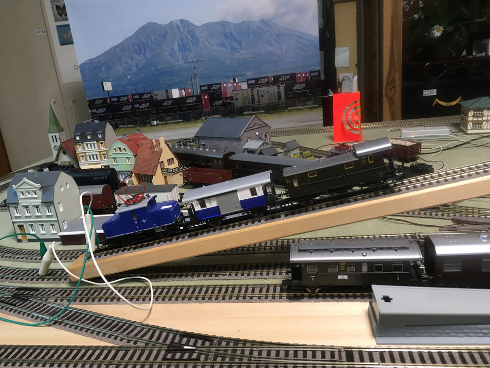 ラックレールで急勾配を登る - 阿蘇ひぐらし通信