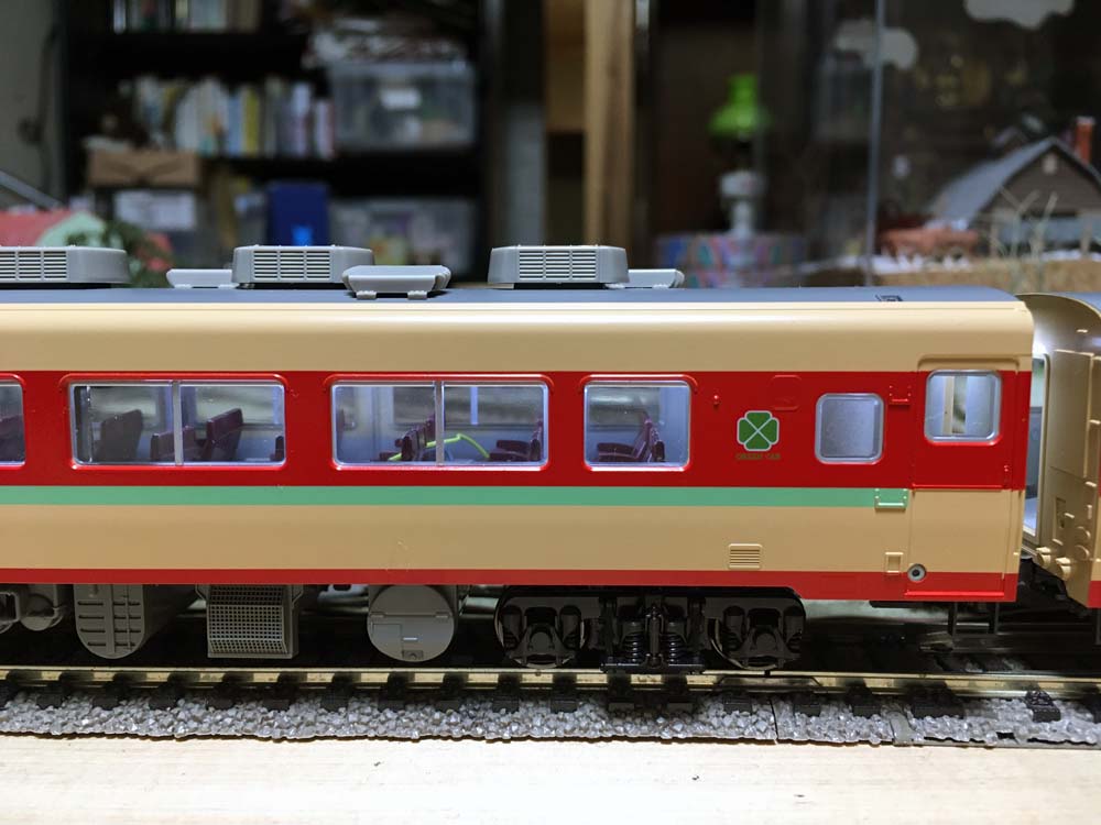 HO KATO キロ28 1-602 急行形気動車、室内灯付き Yahoo!オークション -「katoキロ28」(HOゲージ) (鉄道模型)の