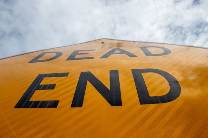 DEAD END