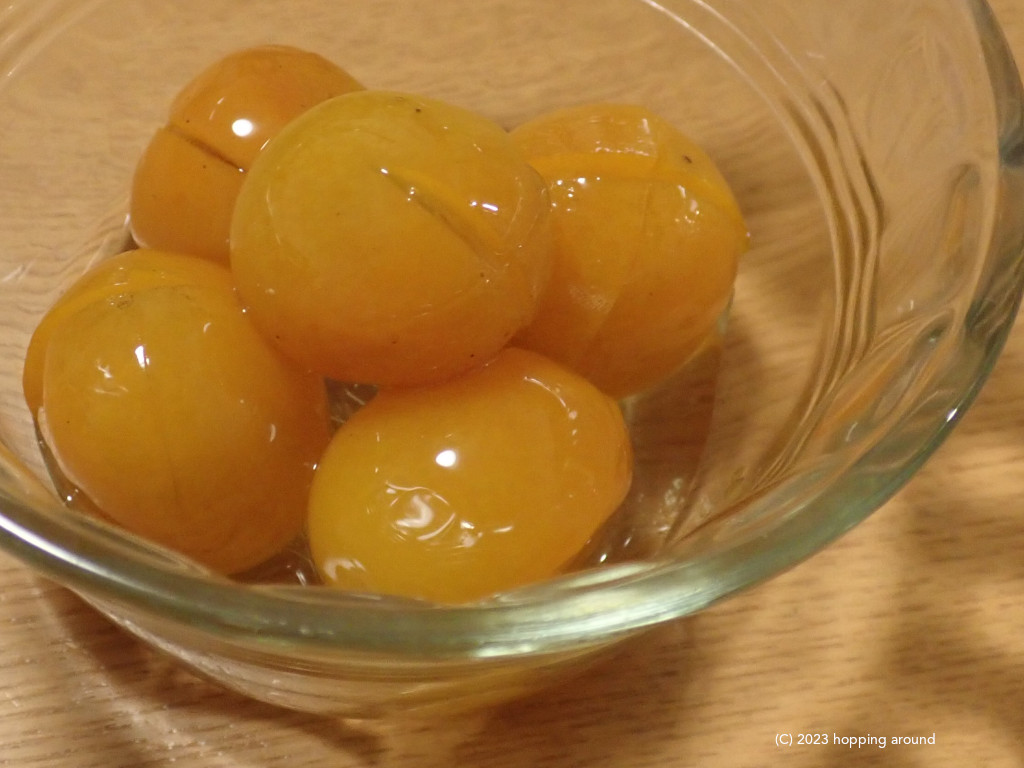 compote of kumquat hopping around