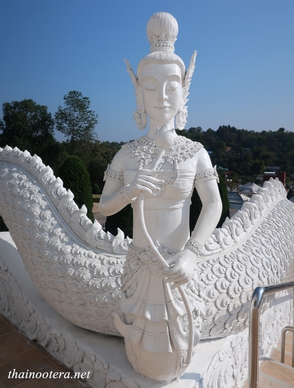 55番 丘の上に鎮座する巨大観音様のお寺（前編） - タイのお寺に魅せ