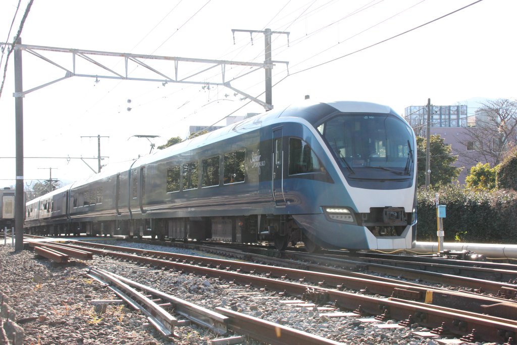 KATO ROYAL EXPRESS発売告知ですっかり影に隠れてしまったサフィール