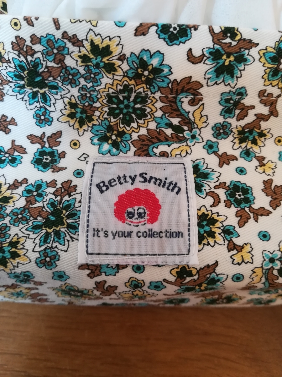 ベティスミス Betty Smith ティッシュカバー