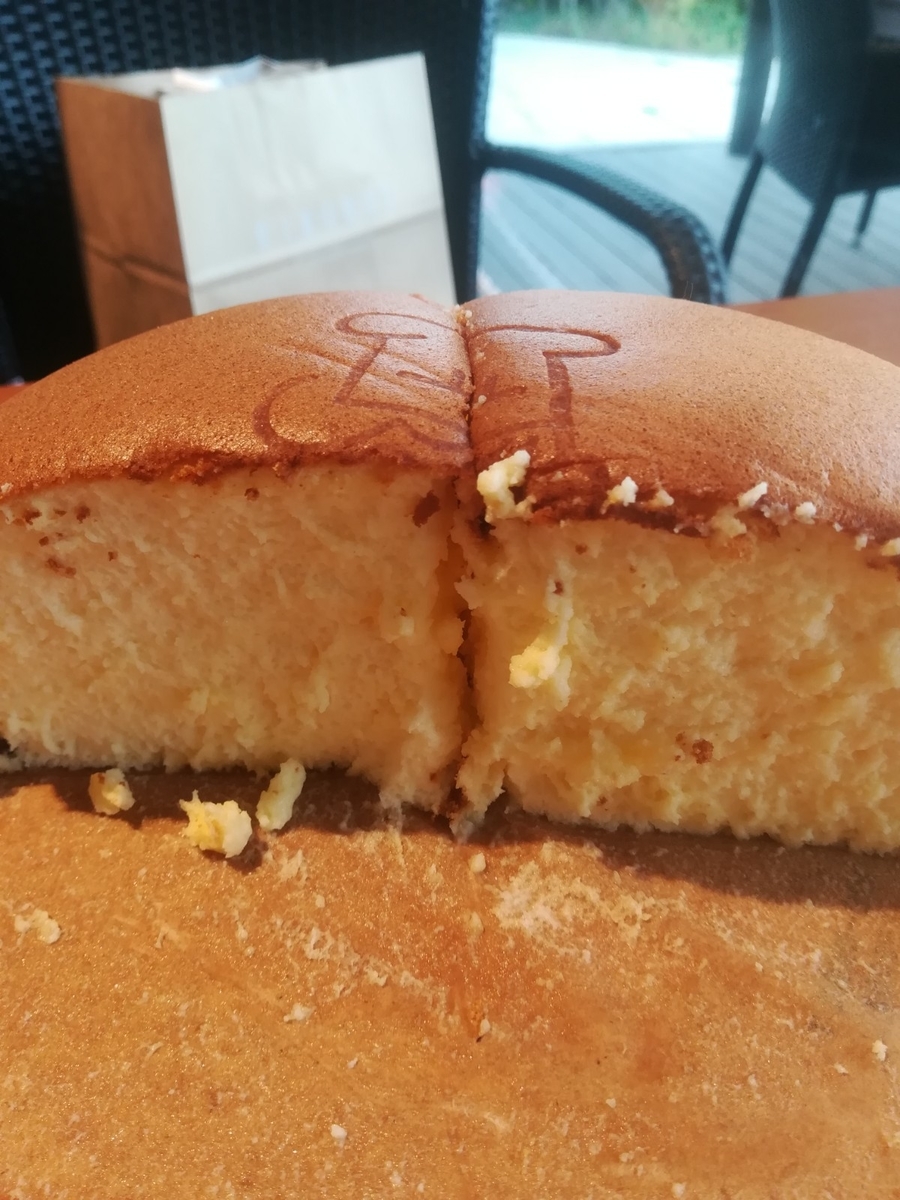 りくろーおじさんのチーズケーキ