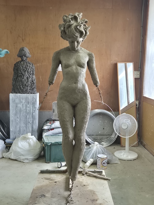 人物　彫刻 有名な鏡色アートフィギュア人魚ステンレス鋼彫刻 シーサイド