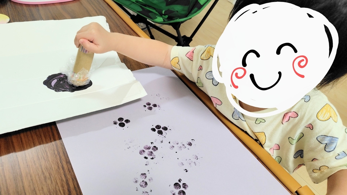 スタンプあそびをしている様子