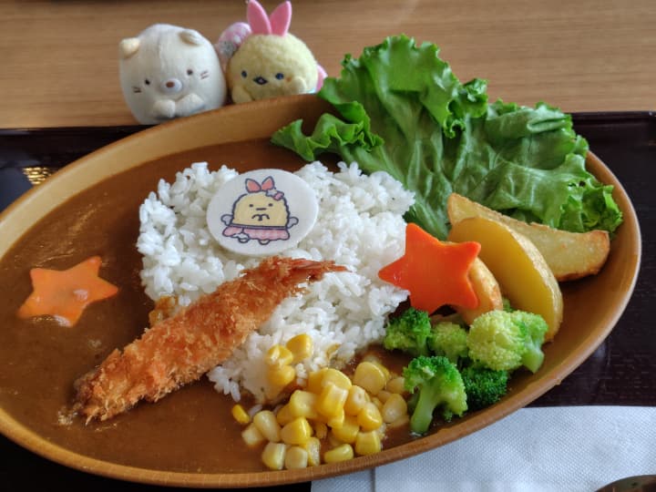 すみっコぐらし駅そばコラボえびふらいのしっぽカレー