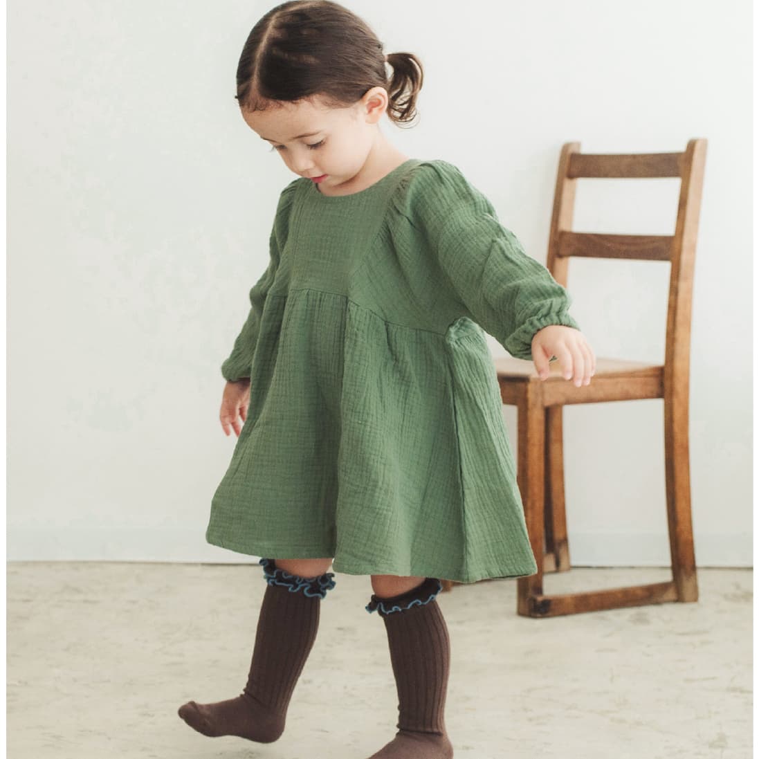 スリーコインズのベビー服　ガーゼチュニック（80～90cm）