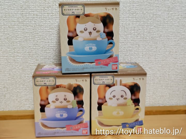ちいかわキャラテアートケース　ハチワレ　うさぎ　古本屋　11月3日発売