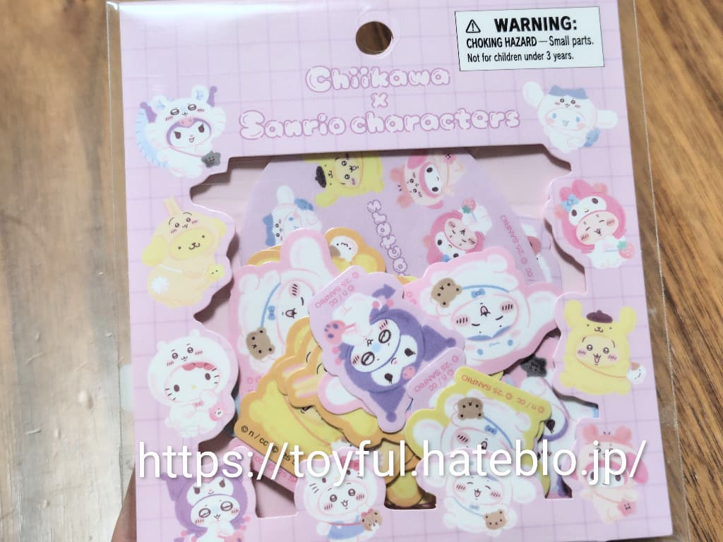 ちいかわ　サンリオキャラクターズ　コラボ　フレークシール　ステッカー