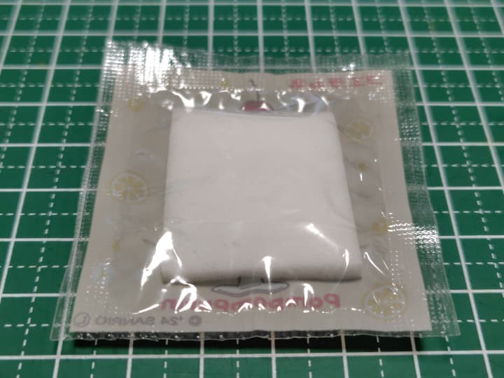 ちょうど良い大きさのスポンジになったので、袋の中にすっきり入りました！