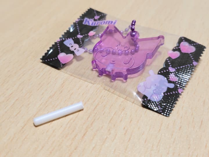 サンリオ　キャンディーチャームズグミ　クロミが折れた