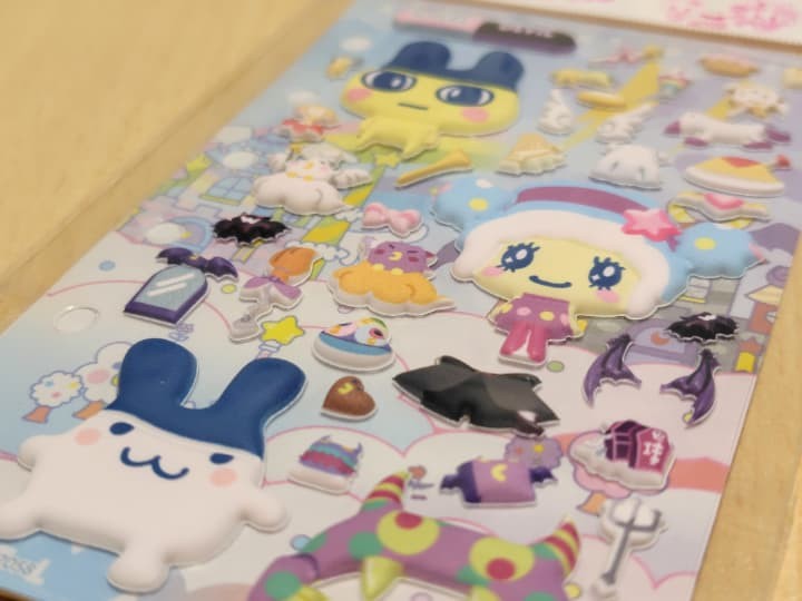 たまごっち　たまもりしーるのシールデザイン　ぷっくり立体のシールです