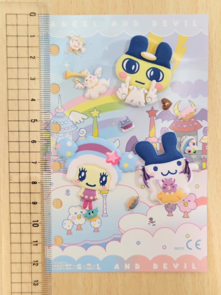 たまごっち たまもりしーるリフィルの穴の大きさと間隔