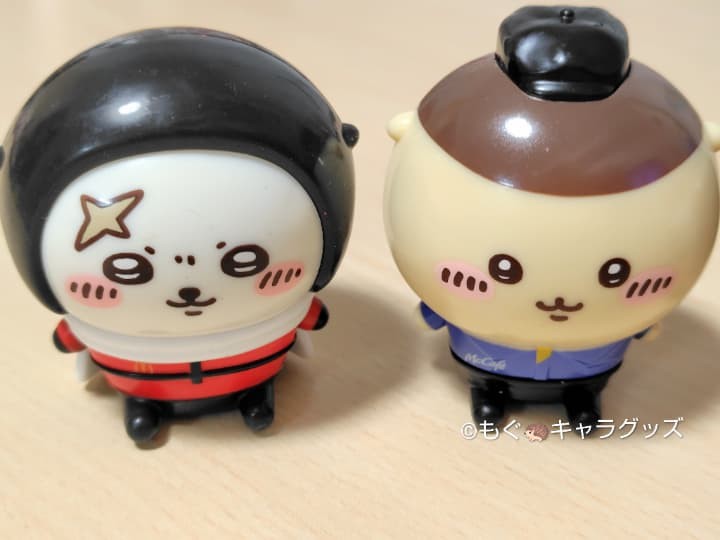 ちいかわハッピーセット2026第一弾のラッコ（デリバリークルー）とくりまんじゅう（マックカフェバイバリスタ）