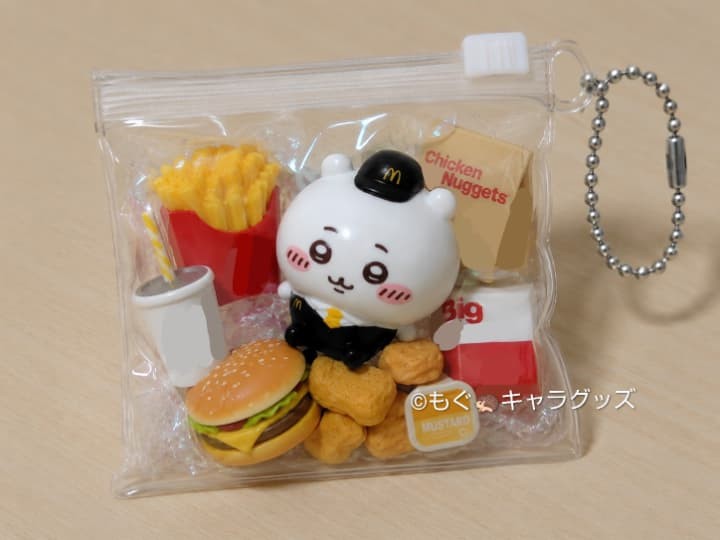 ちいかわハッピーセットのフィギュアの活用方法、ガチャ詰め風ポーチにアレンジするアイデア