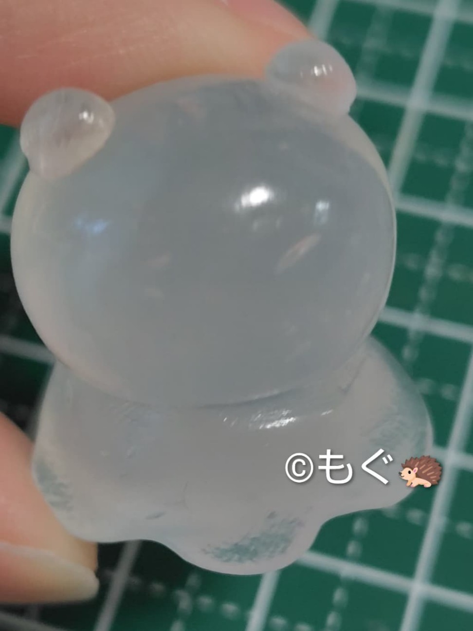 おゆプラで作るめじるしアクセサリー　作り方の手順　パーツをくっつける