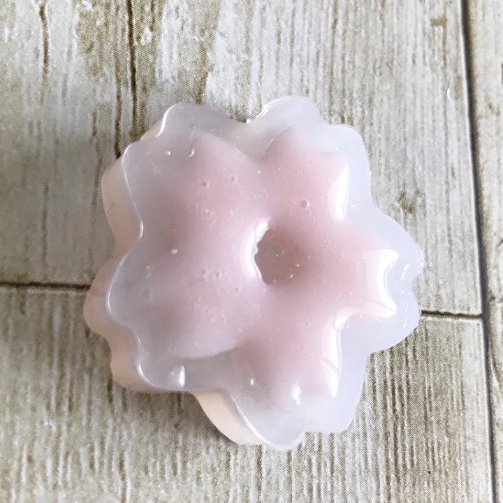 UVレジン液で☆和菓子風の桜を作ってみた♪ - UVレジン店員が教える