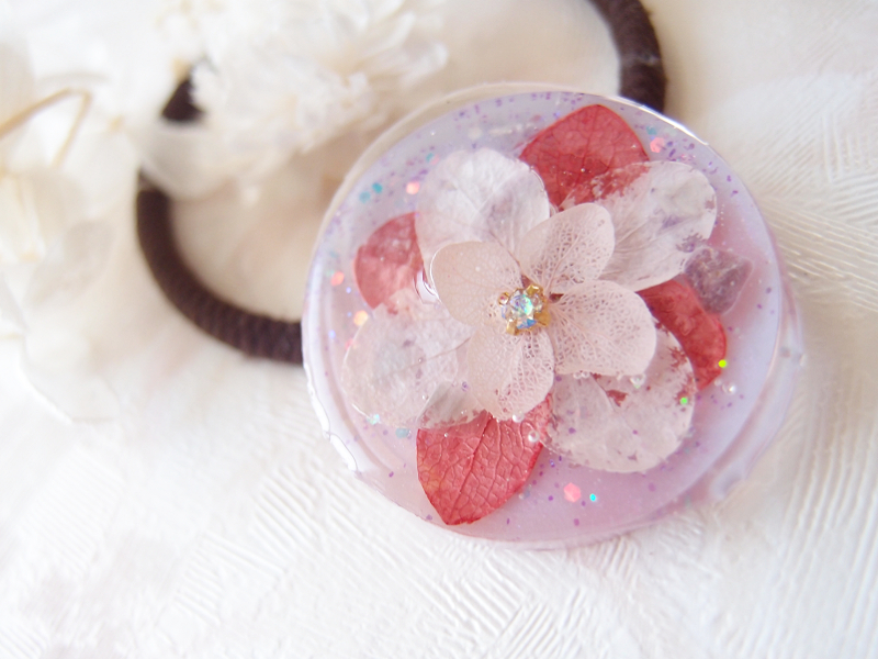 UVレジン作り方】重ねアジサイのヘアゴムの作り方 - UVレジン