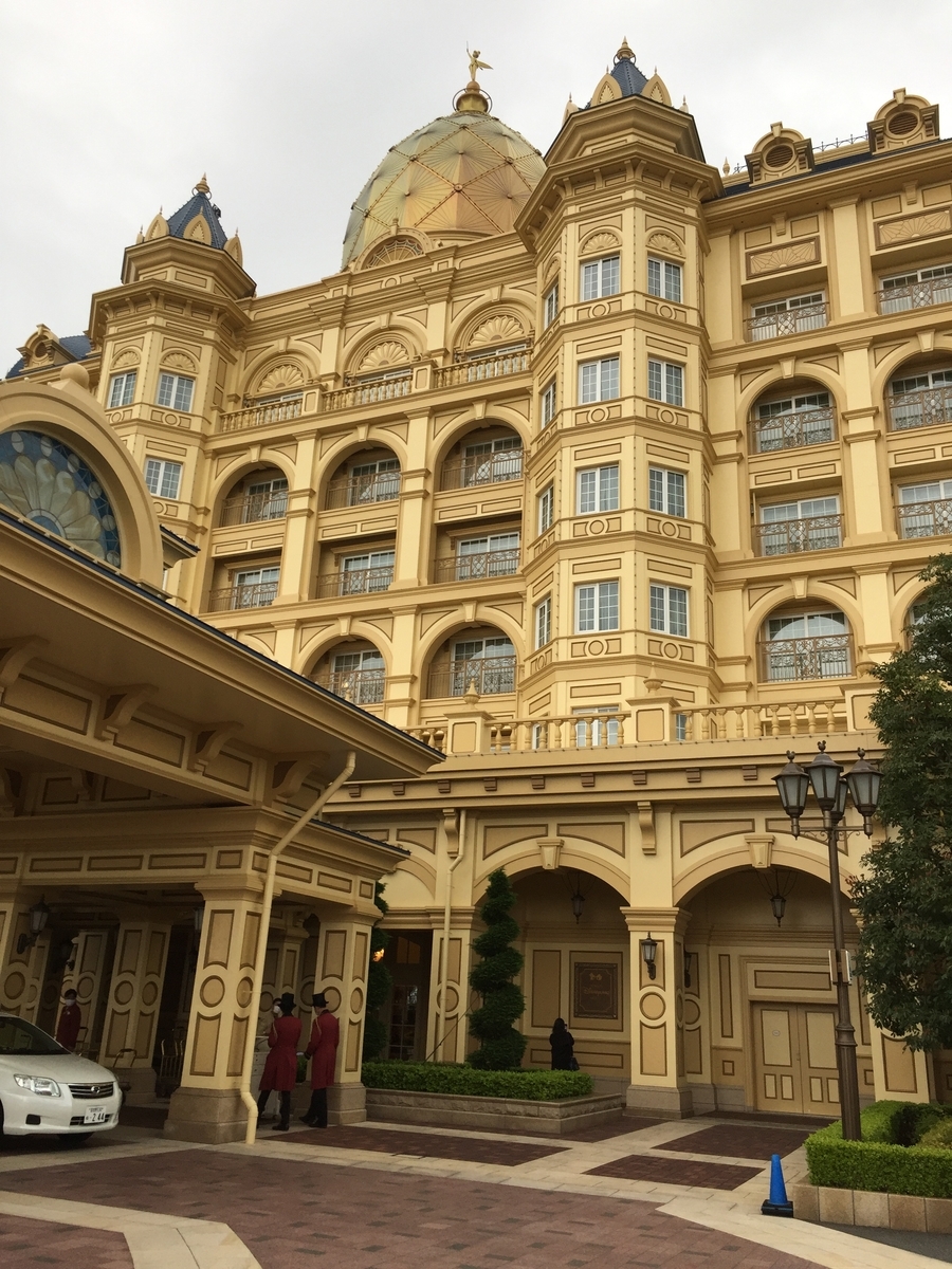 コロナ ディズニーリゾート ディズニーホテル宿泊 誕生日ディズニー キャラクタールーム 不思議の国のアリス - ポジティブ家族の記録