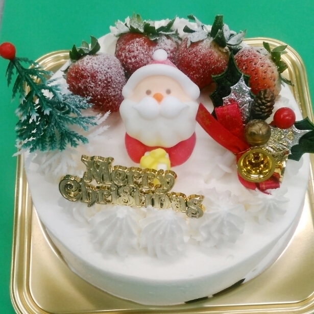 【クリスマス限定】卵・乳製品・小麦粉なしのイチゴのクリスマスケーキ