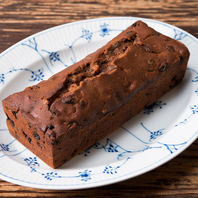 ダークフルーツケーキ(縦10㎝×幅7㎝×高6㎝の長方形のケーキです) ダークフルーツケーキ(縦10㎝×幅7㎝×高6㎝の長方形のケーキです)