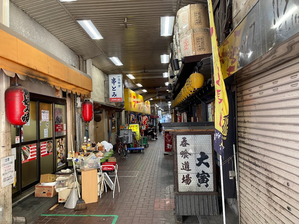 JR桃山駅下車後西へブラブラ