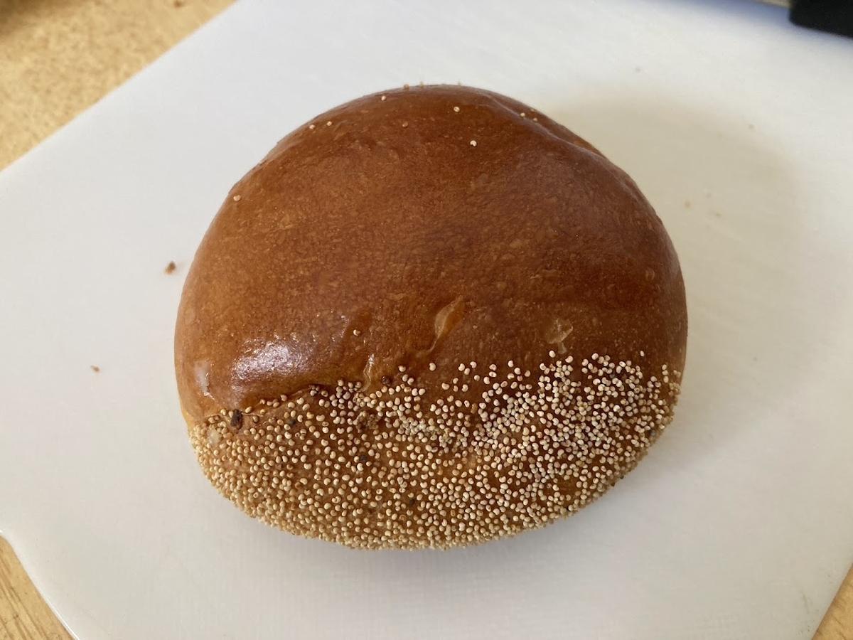 ベーカリハウスクリークの栗あんぱん