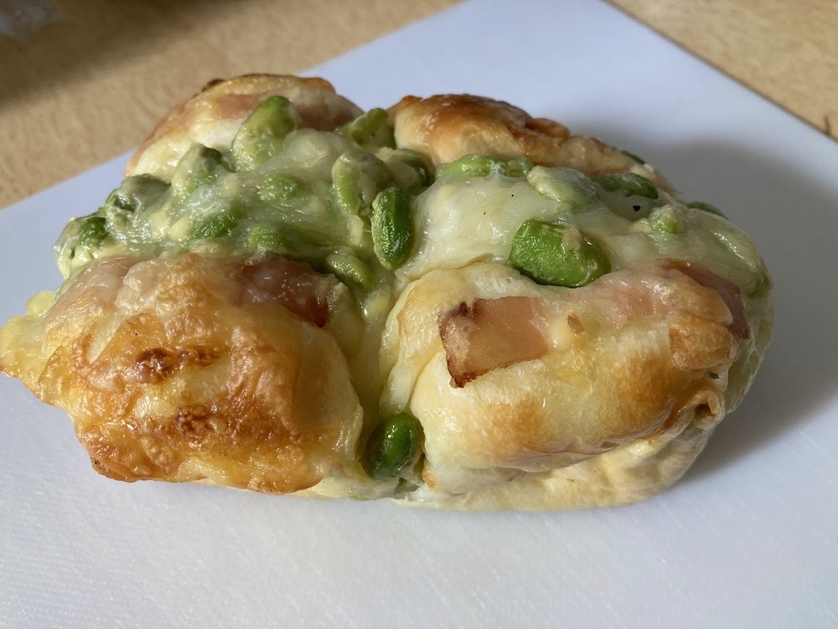 お酒のお供はこれでOK【枝豆チーズのブレッド】