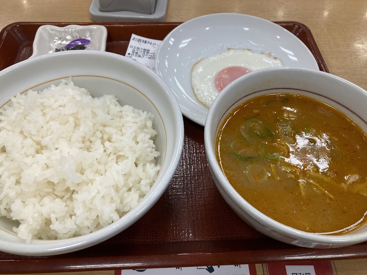 天気が悪かろうが朝食はしっかりと食べる