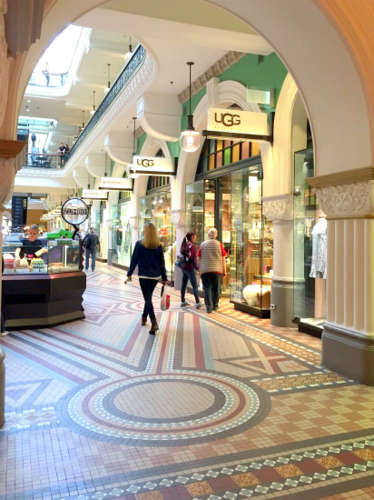UGG店舗 QVB クイーン・ビクトリア・ビルディング The Queen Victoria Building UGG