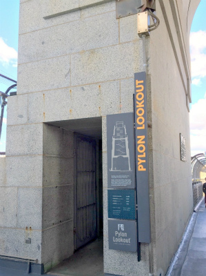 オーストラリア　シドニー　パイロン・ルックアウト　入口