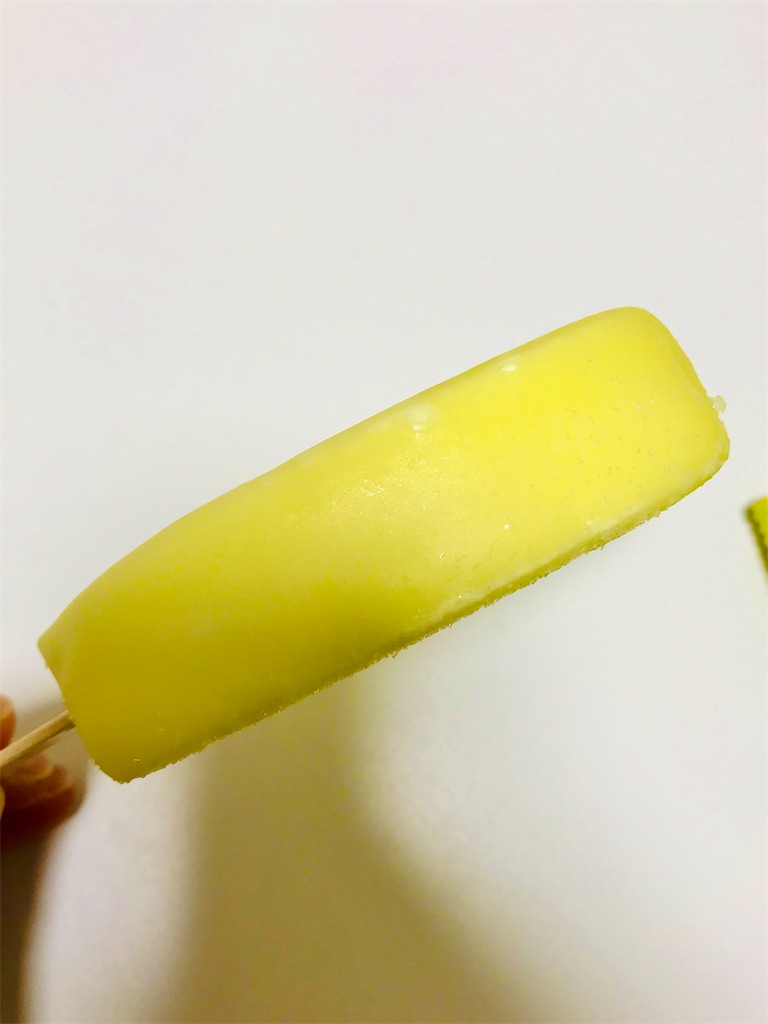 TANPACTアイスバーレモンヨーグルト味　中身の画像（側面）