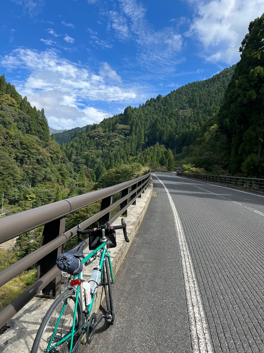 氷ノ山、小代峠を越え酷道482号を走る 22/10/15 - 島根の道を走ります
