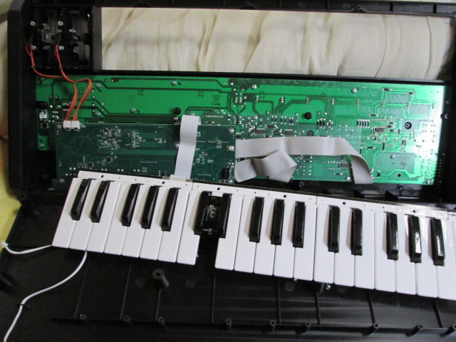 novation mini nova 中古 ほぼ未使用 novation mininova 中古 （ほぼ未使用で保管）おまけ有 - メルカリ