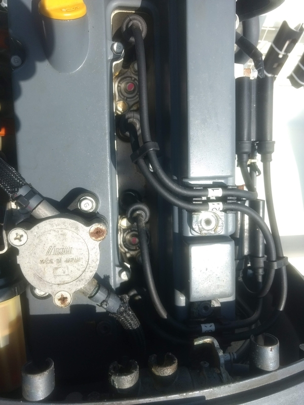 F115A船外機。スパークプラグを交換する。意外と簡単!プラグレンチは5/8インチ(16mm)長さは15cm欲しい。これ必須です。発航前検査は船長の義務。 - Club HM Anchor Monitor F115A船外機。スパークプラグを交換する。意外と簡単!プラグレンチは5/8インチ(16mm)長さは15cm欲しい。これ必須です。発航前検査は船長の義務。 - Club HM Anchor Monitor