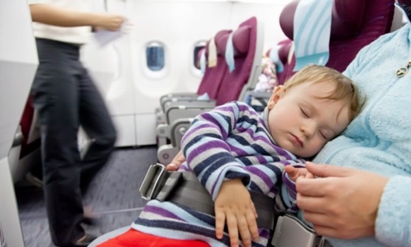 子連れハワイ旅行 飛行機は何時間 子供との上手な過ごし方 動画あり 初の子供連れハワイ旅行で失敗しない方法