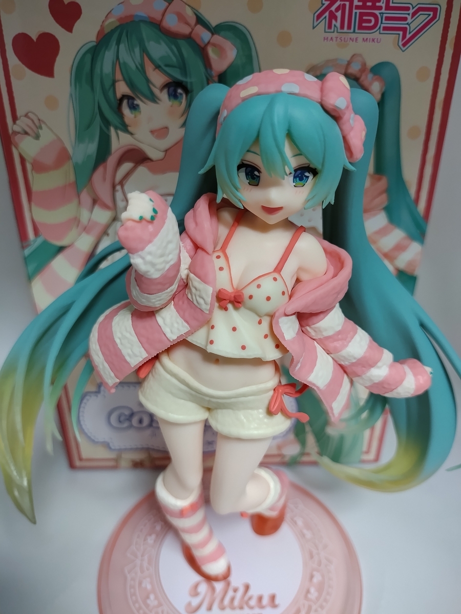 初音ミク　フィギュア　 Costumes ルームウェアver. 2点セット Amazon | タイトー 初音ミク フィギュア Costumes ルームウェア