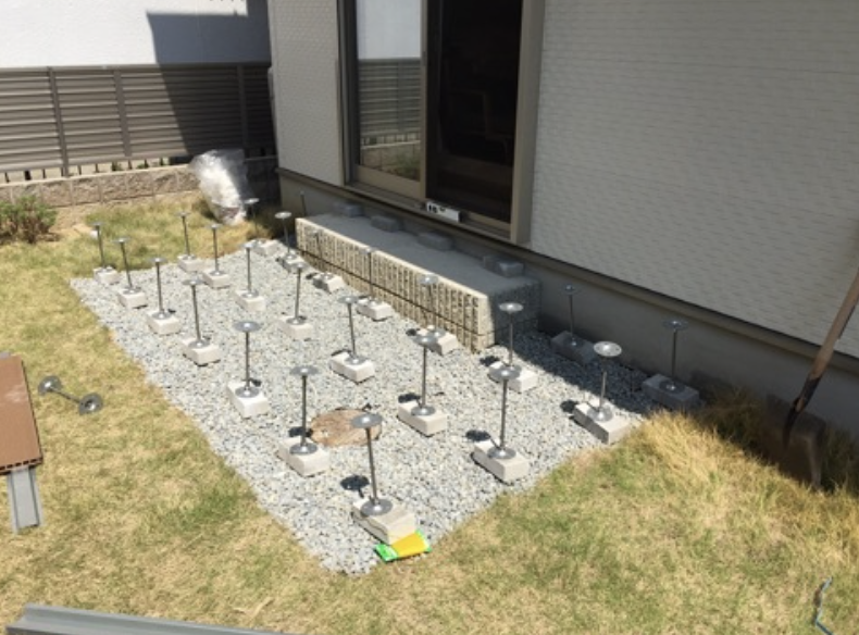 柱をおいた