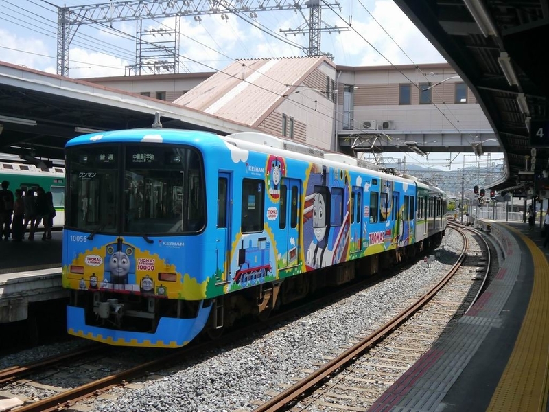 京阪電車10000系　きかんしゃトーマス号2013 8 プラレール 京阪電車10000系きかんしゃトーマス号2013&
