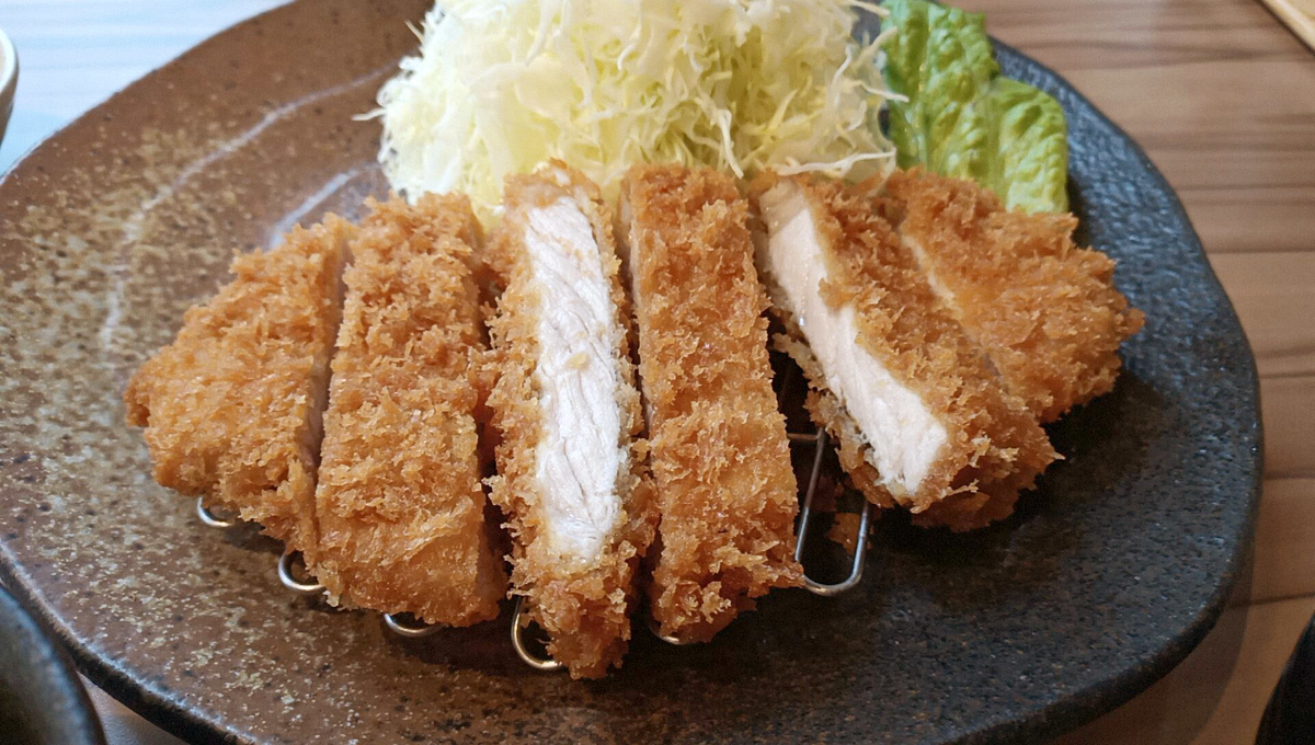 とんよし サッポロファクトリー店 / 札幌市中央区北2条東4丁目
