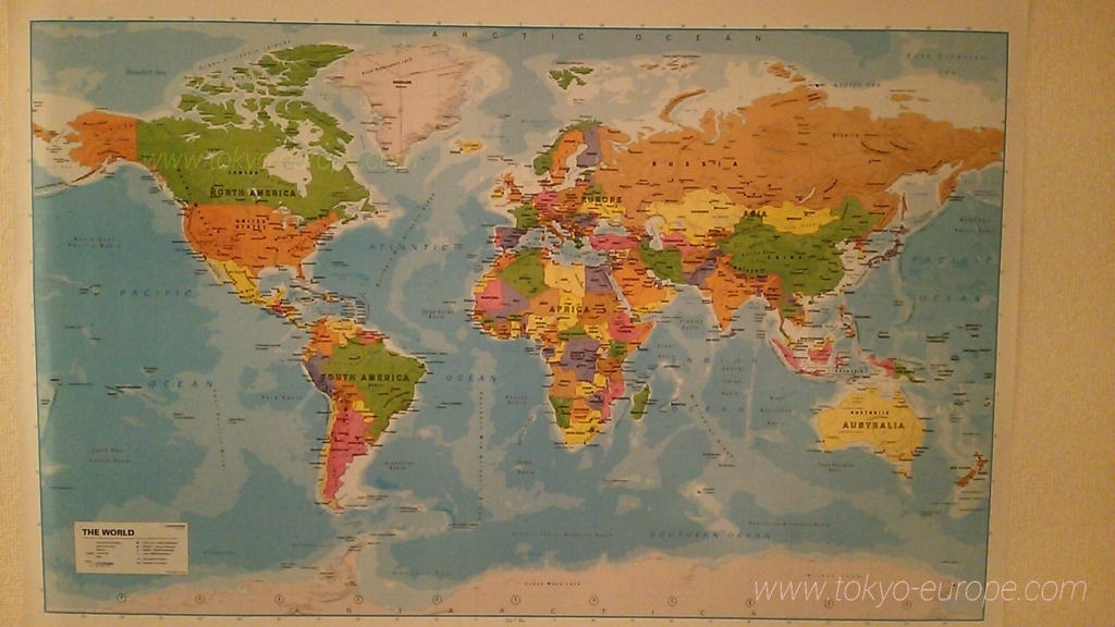 ヨーロッパの世界地図 東京とヨーロッパ街歩き