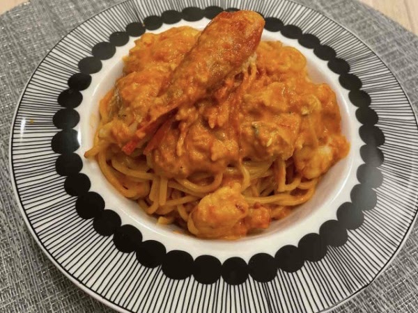 海老のトマトクリームパスタ8