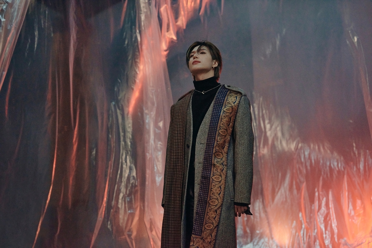 SHINee「Don't Call Me」Character Teaser 02 - TAEMIN - - 向かい風の