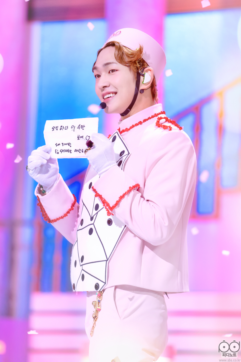 SHINee  ONEW  トレカ　オニュ　DICE SHINee ONEW オニュ DICE トレカ - メルカリ