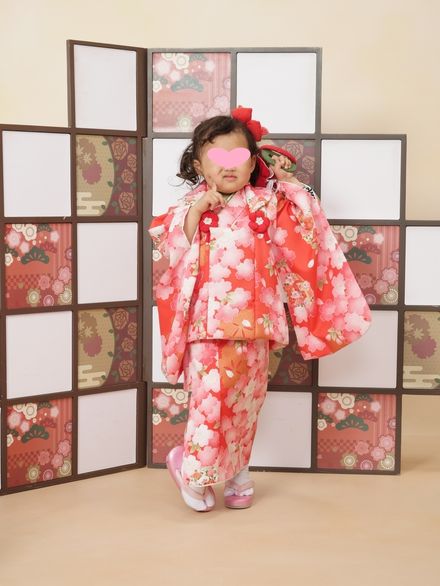 落ち着きのない3歳にはのびのび神社での撮影の七五三をおすすめしたい