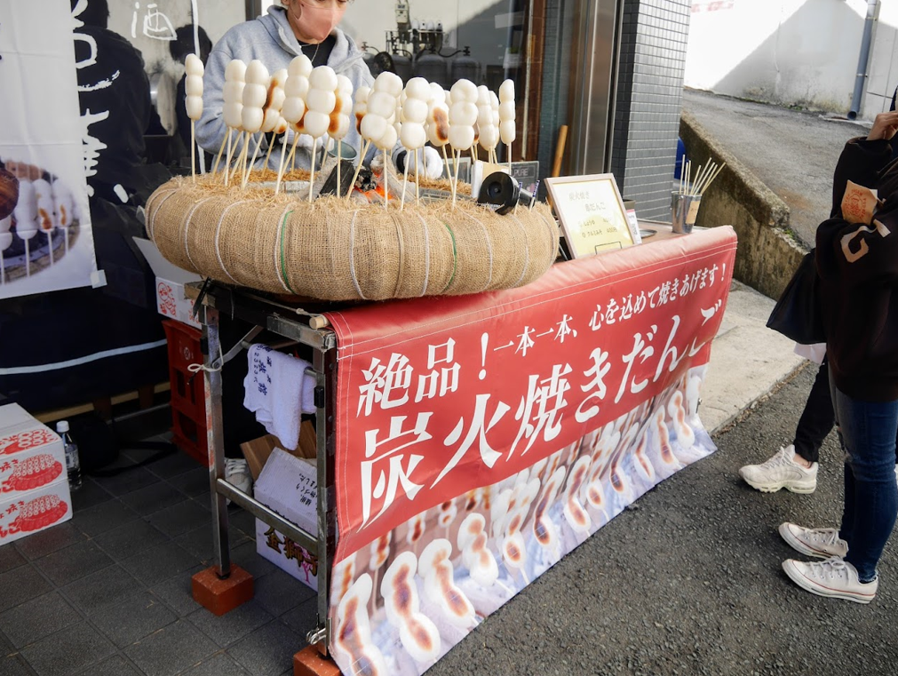 子連れ ４歳 ７歳 で草津に行ってきました おいしすぎる出来立て温泉卵 西の河原公園でお湯遊び くるくる天パ家族
