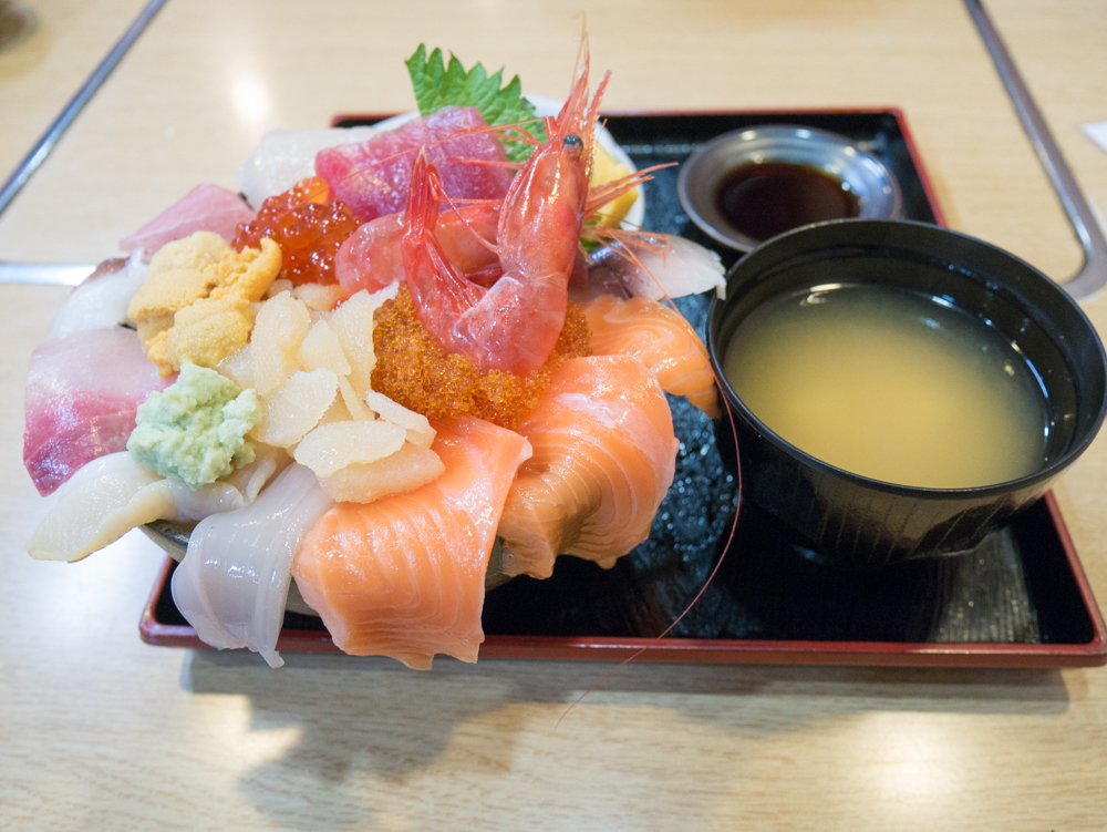 すみれの海鮮丼